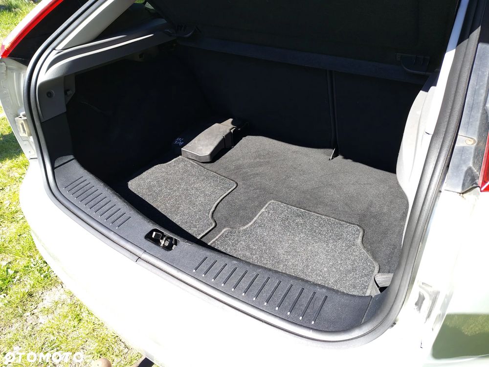 Ford Focus 1.8 Sport - 5