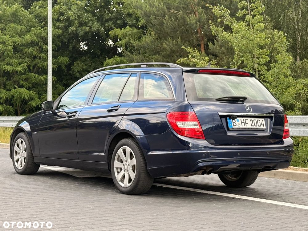 Mercedes-Benz Klasa C 180 BlueEFFICIENCY 7G-TRONIC Elegance - 2