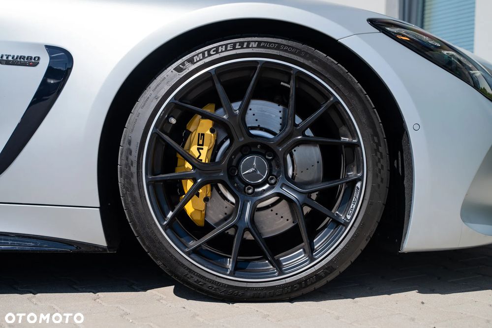 Mercedes-Benz AMG GT - 10