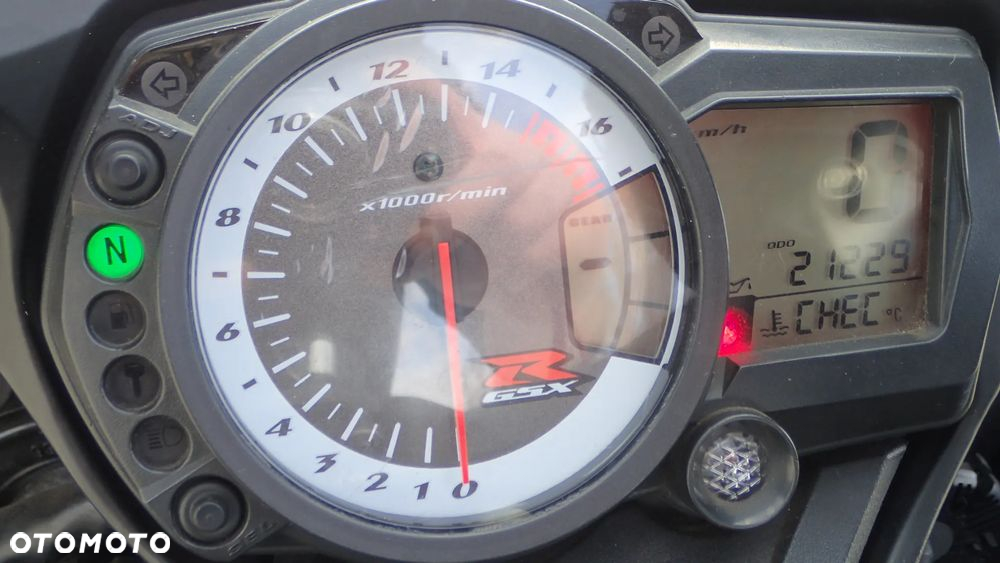 Suzuki GSX-R - 18