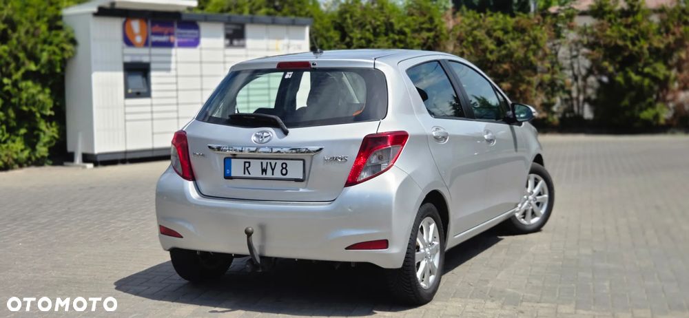 Toyota Yaris 1.33 VVT-i Executive - 13