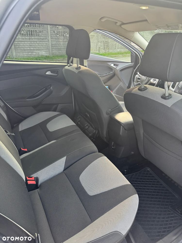 Ford Focus 1.6 EcoBoost Trend Sport - 13
