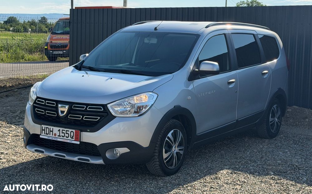 Dacia Lodgy 1.5 dCi 109 CP Stepway - 11