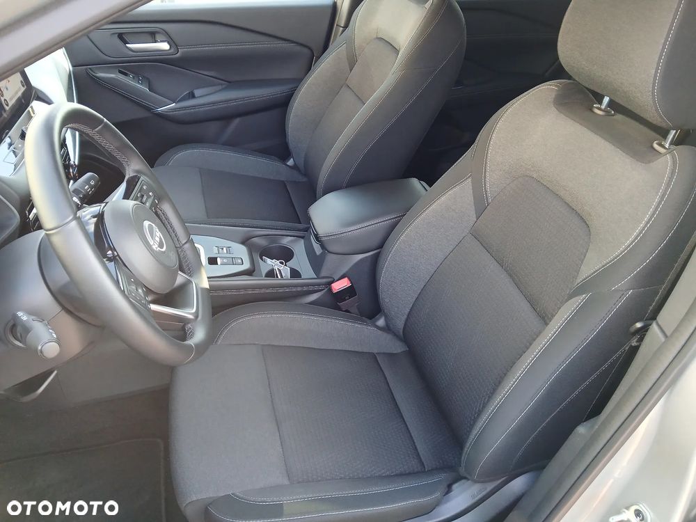 Nissan Qashqai 1.3 DIG-T mHEV N-Connecta - 8