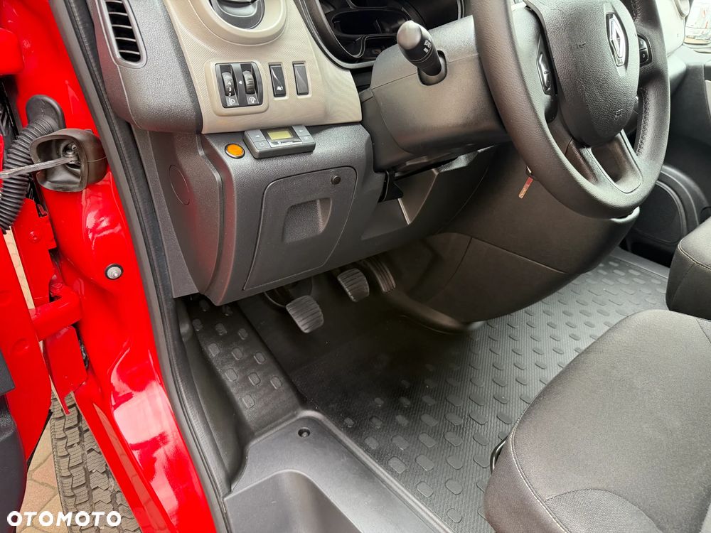 Renault Trafic L2H1 Warsztat - 15
