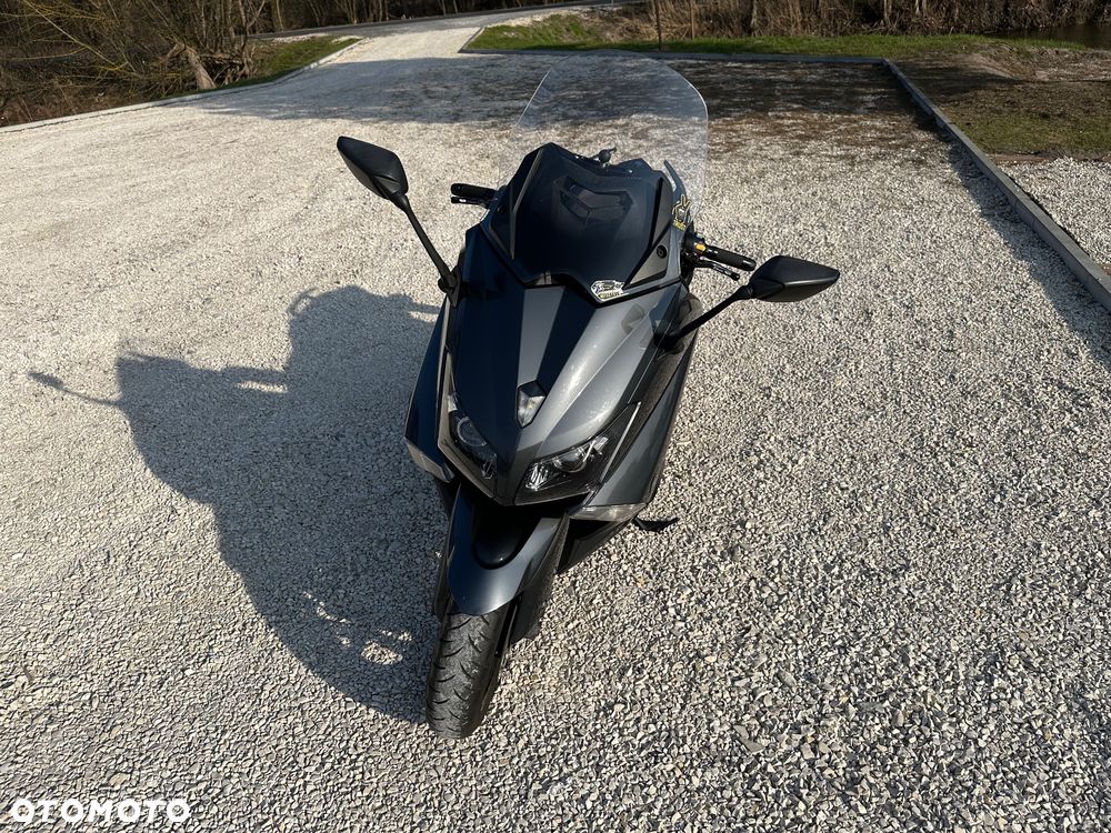 Yamaha Tmax - 21