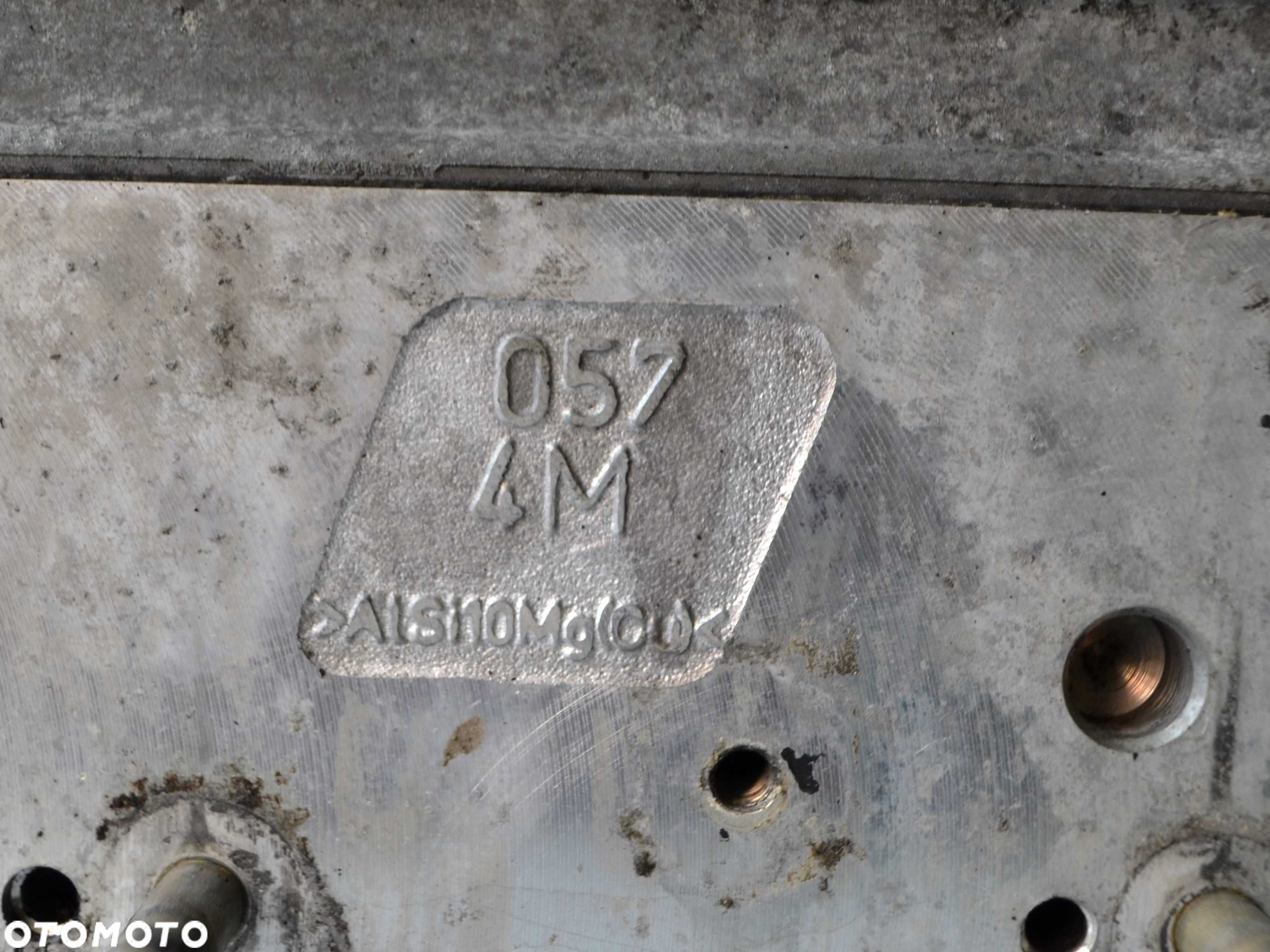 Głowica Silnika AUDI A8 D3 4.2 TDI V8  AUDIQ7 - 2