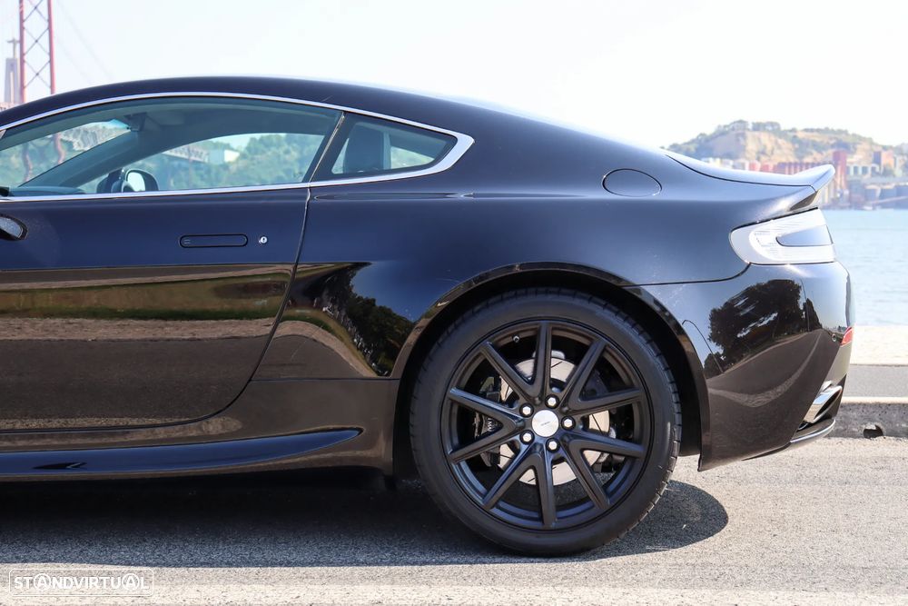 Aston Martin Vantage Coupe V8 Sportshift - 10