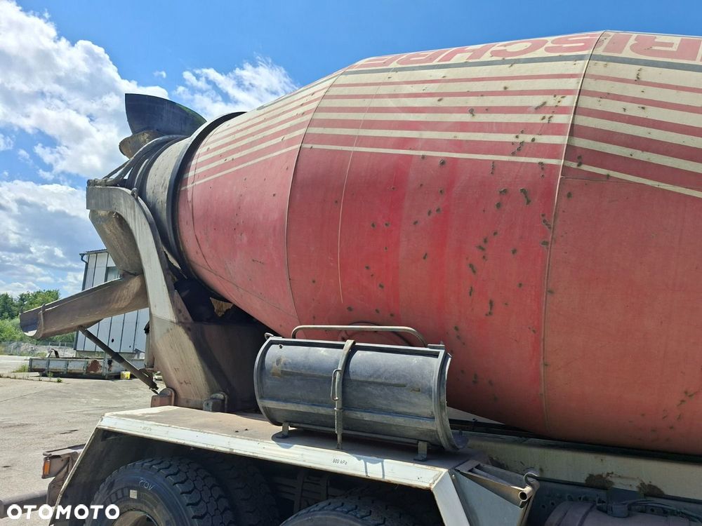 Versalift Actros 3241 B 8X4/4 - 40