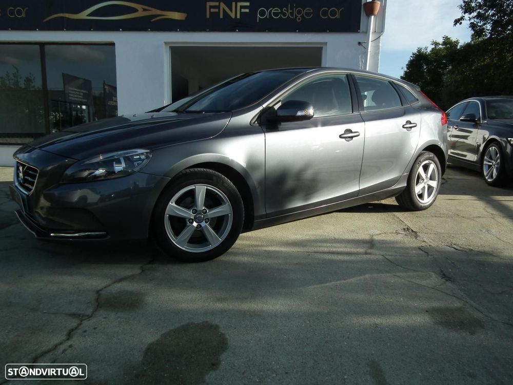 Volvo V40 1.6 D2 Kinetic - 3
