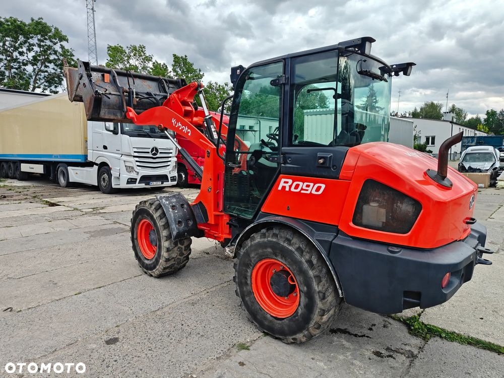 Kubota R090 - 5
