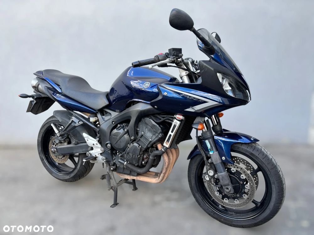 Yamaha FZS - 1