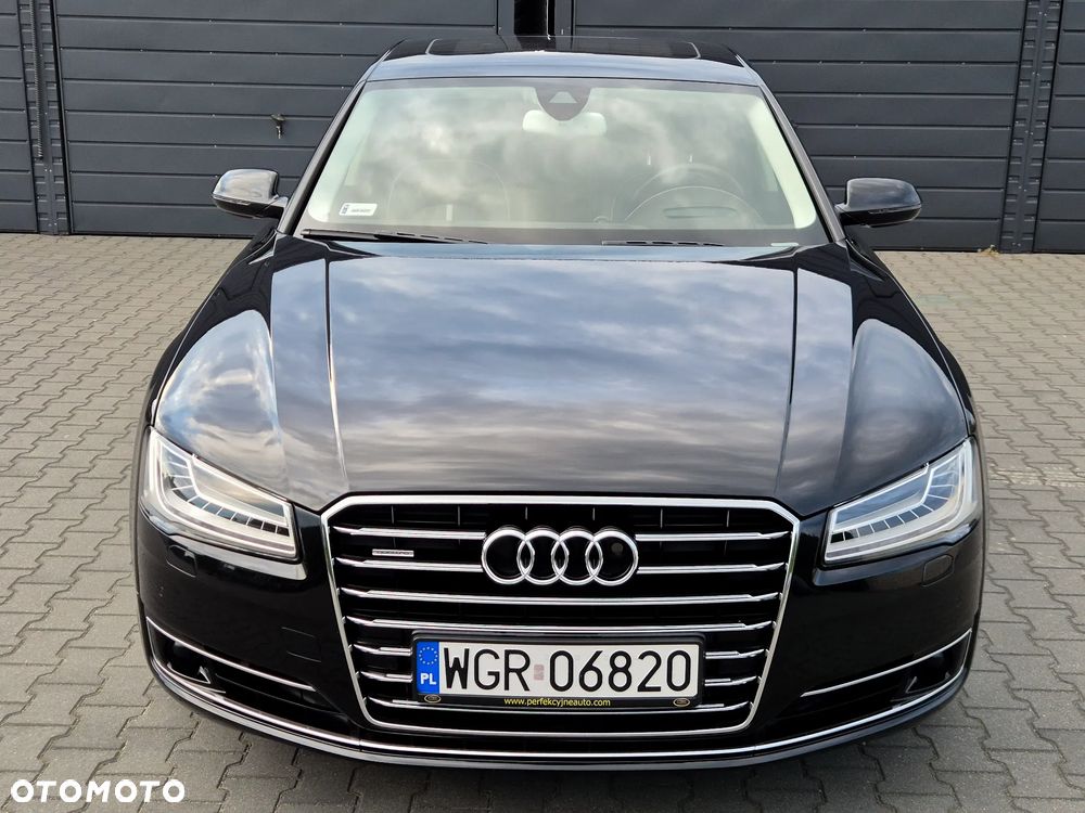 Audi A8 4.2 TDI DPF (clean diesel) quattro tiptronic - 2