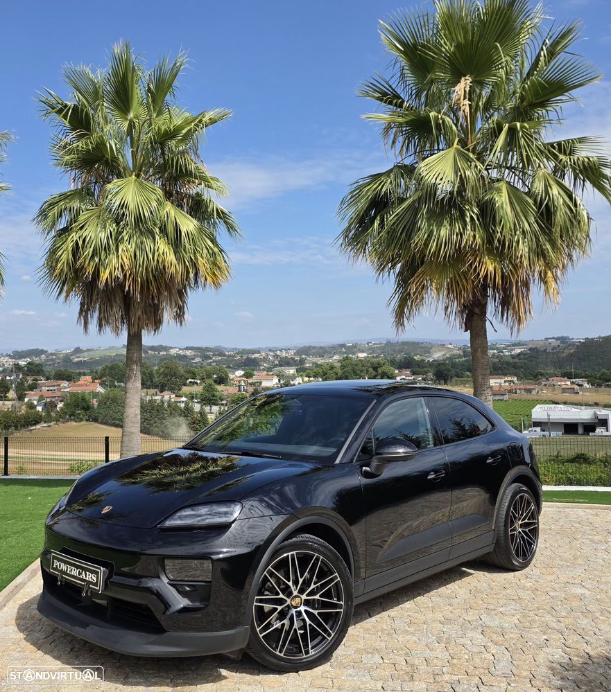 Porsche Macan Electric 4 - 2