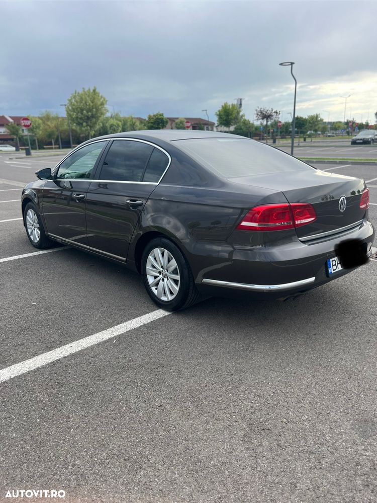 Volkswagen Passat - 3