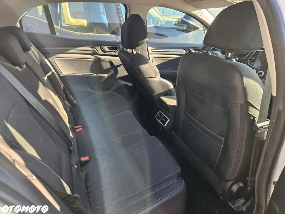 Renault Megane BLUE dCi 115 TECHNO - 9
