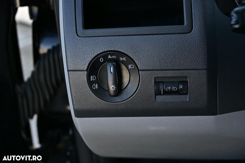 Volkswagen Transporter T5 - 19