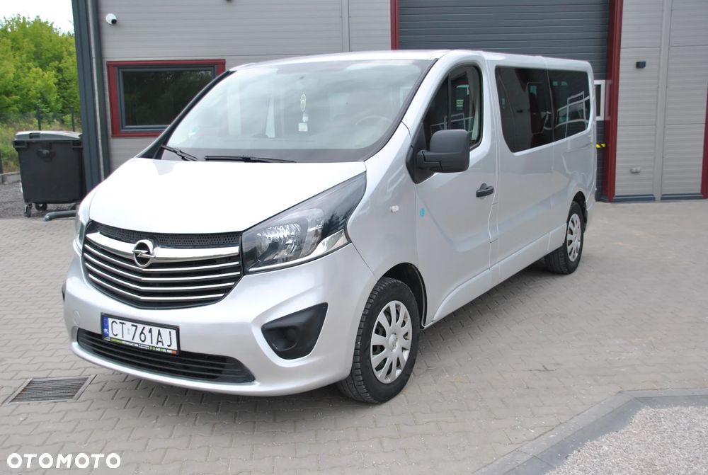 Opel Vivaro L2H1 2,9t Elegance - 2