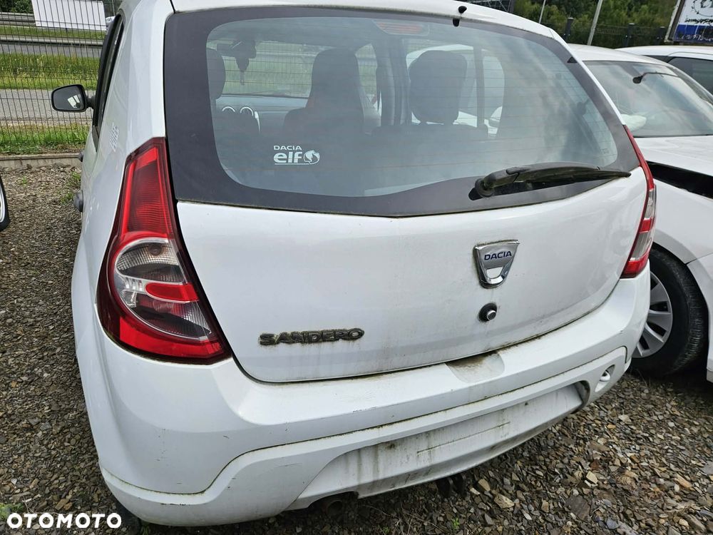 Dacia Sandero 1.2 16V Laureate II - 8