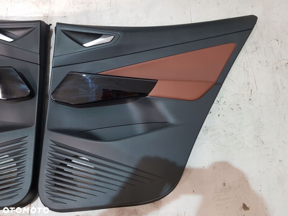 boczki tapicerka drzwi komplet vw id 4 skóra eur 21r - 4