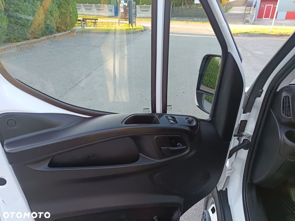 Iveco Daily 35C14 2300cm3 wywrotka kiper dubel doka - 12