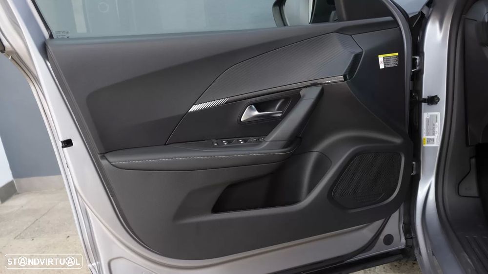 Peugeot 2008 1.2 Hybrid Allure e-DCS6 - 13