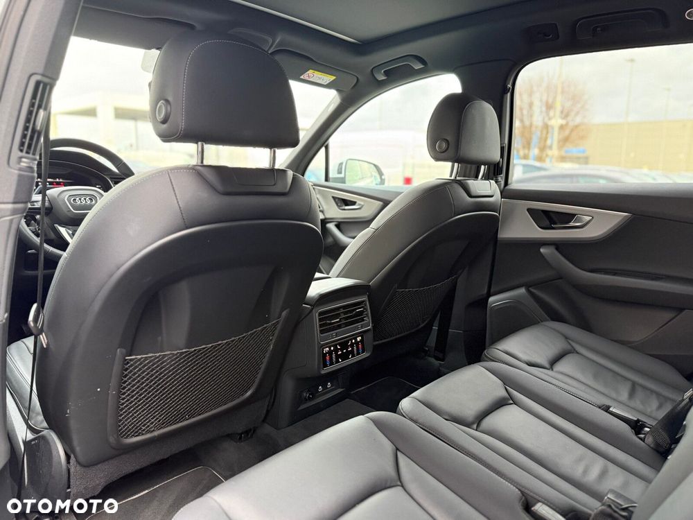 Audi Q7 - 13