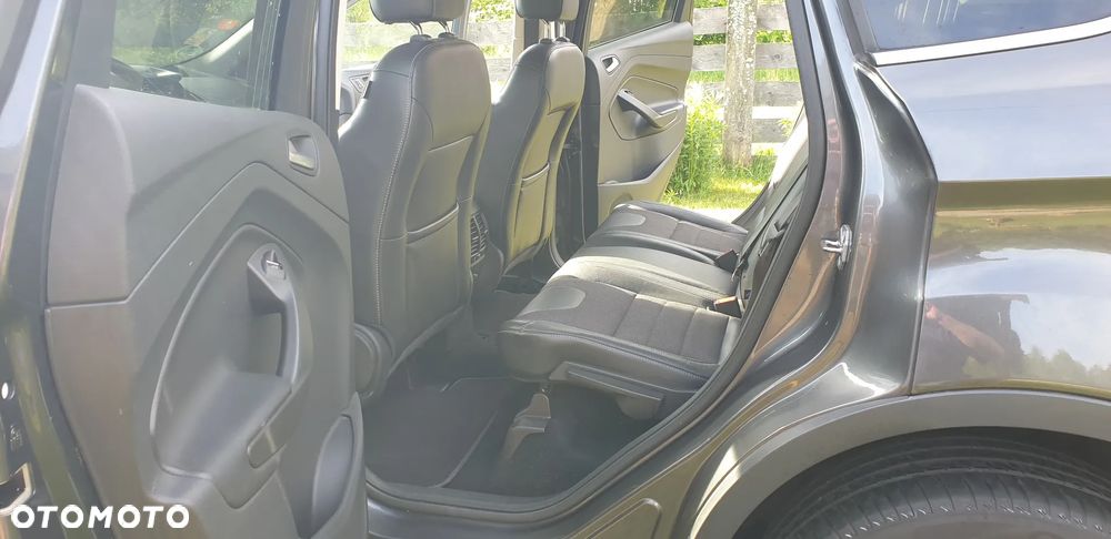 Ford Kuga 2.0 TDCi 4x4 Titanium - 10