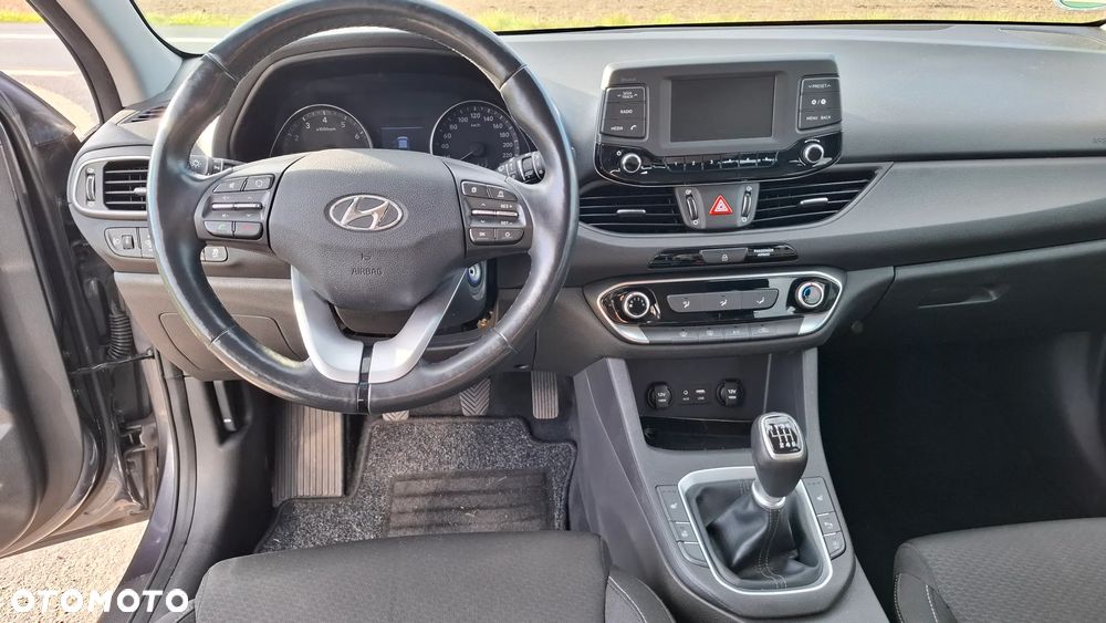 Hyundai i30 1.4 Comfort - 13