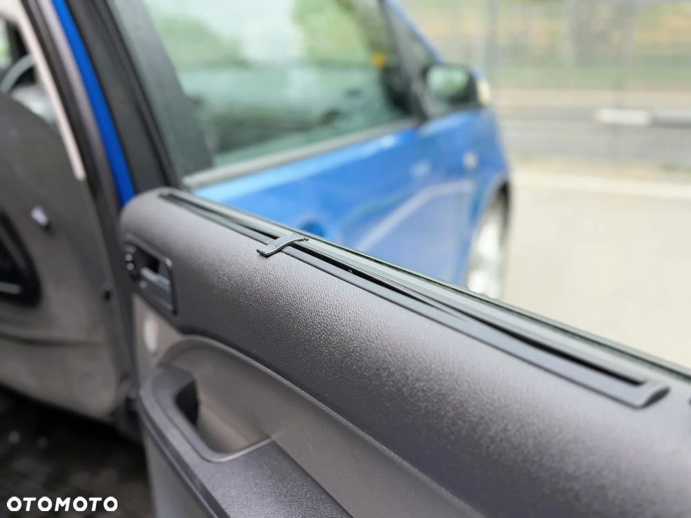 Ford C-MAX - 16