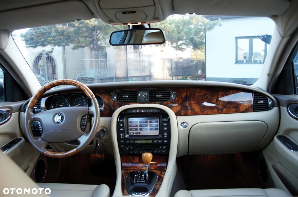 Jaguar XJ XJ6 2.7 D Executive - 11