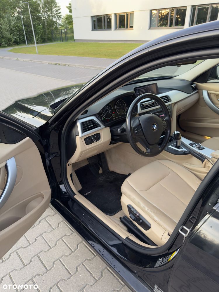BMW Seria 3 328i xDrive Sport-Aut - 5