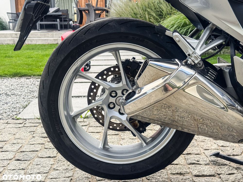 Honda VFR - 26
