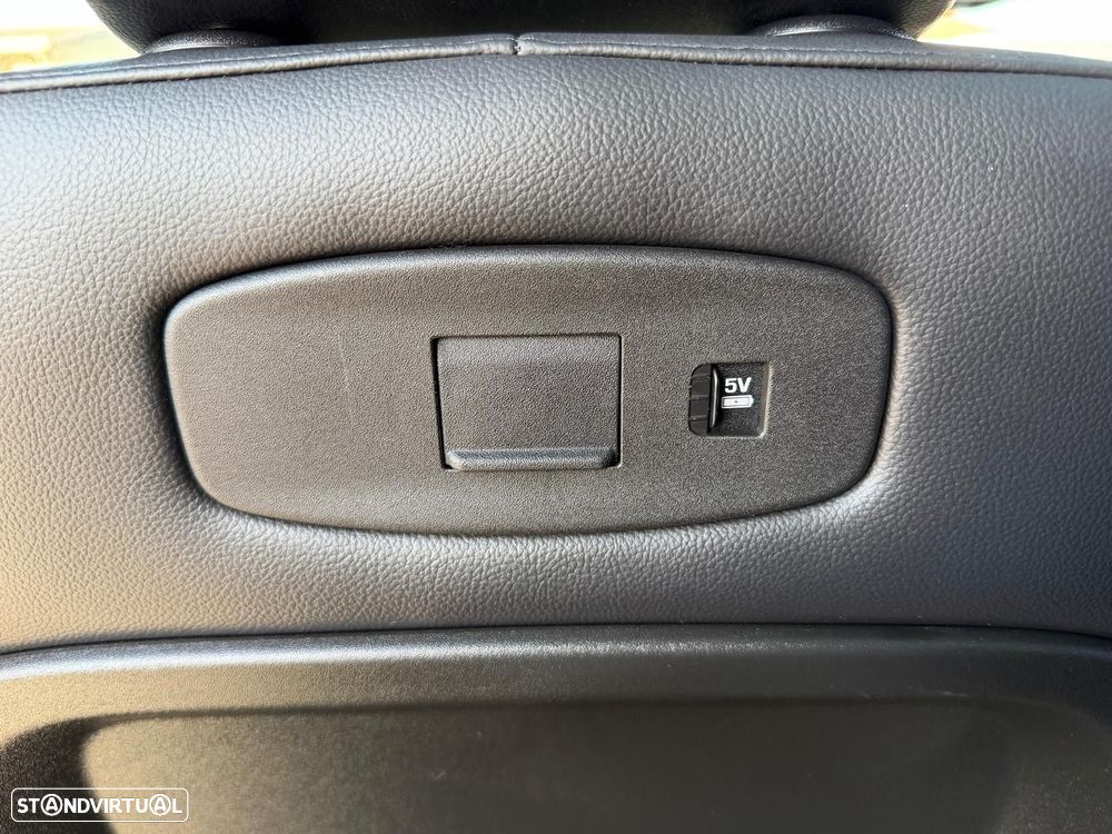 Land Rover Defender 2.0 D 110 AWD S - 11