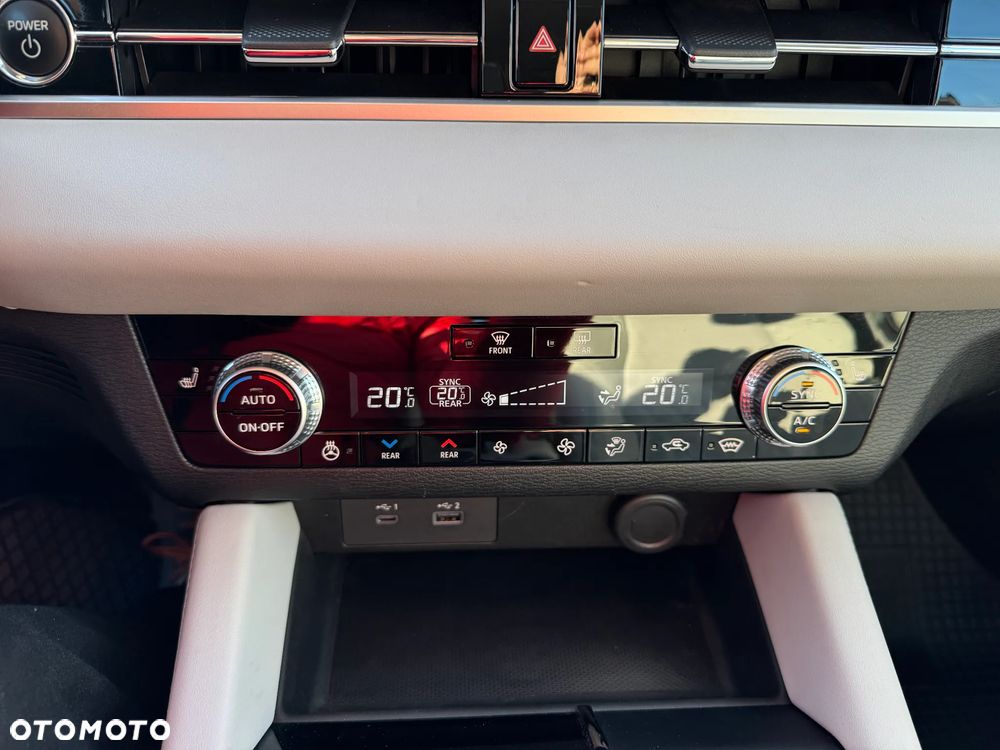 Mitsubishi Outlander 2.4 4WD Top - 20