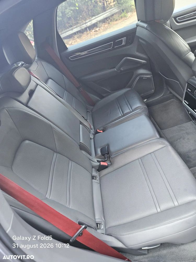 Porsche Cayenne Standard - 16