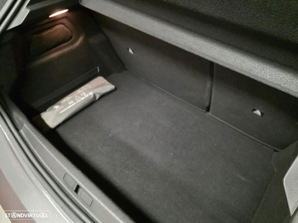 Peugeot 208 1.5 BlueHDi Active — fotografia 11