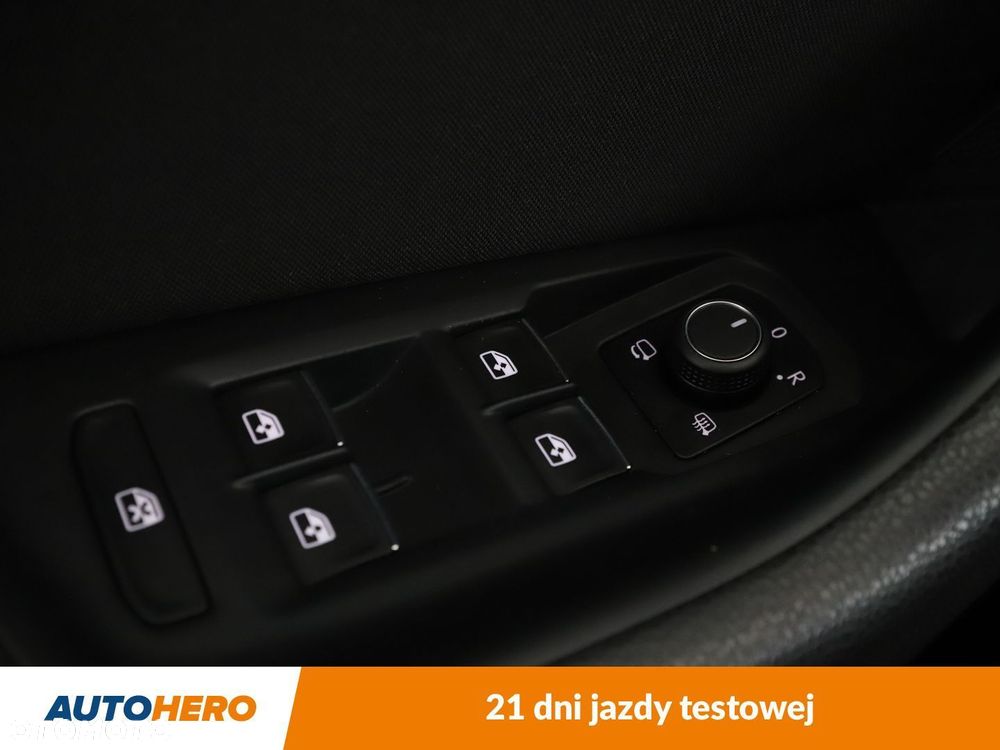 Volkswagen Passat - 39