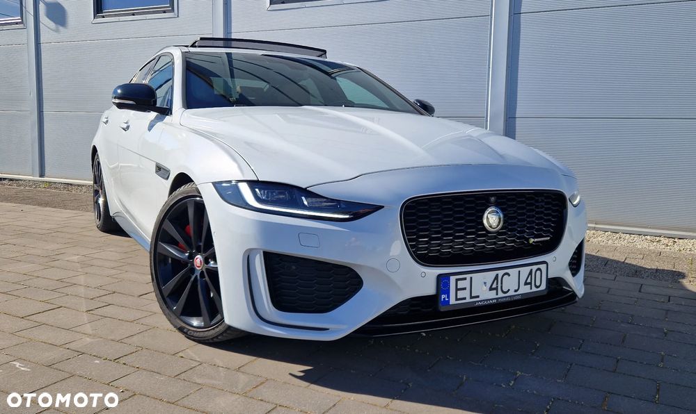 Jaguar XE 2.0 D200 mHEV R-Dynamic HSE - 8