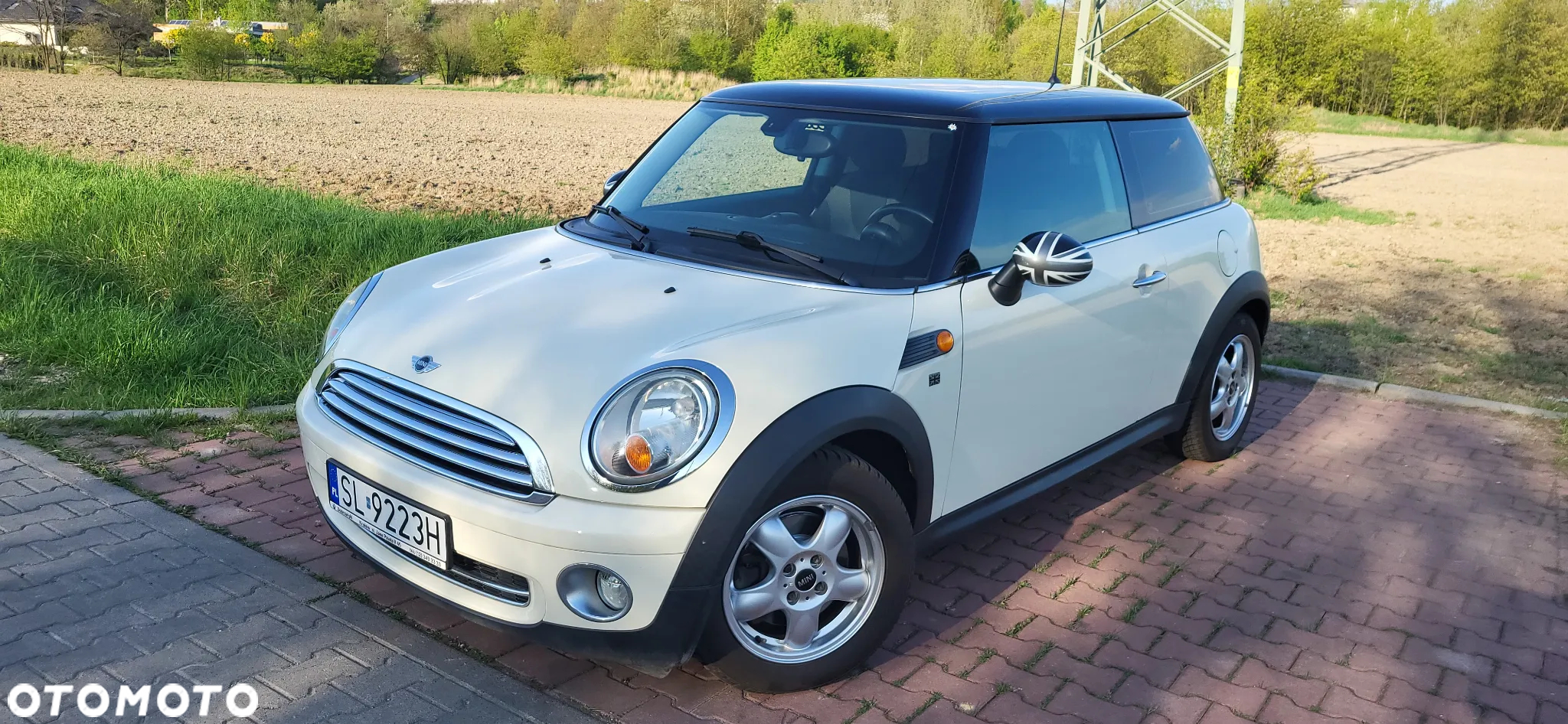 MINI ONE Standard - 5