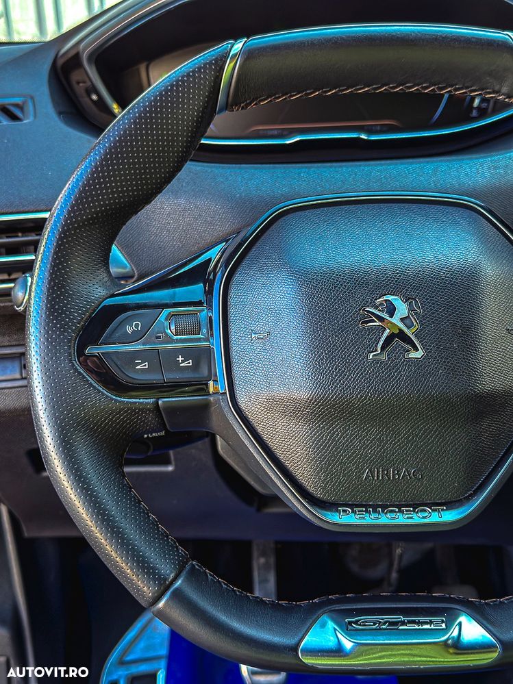 Peugeot 3008 1.2 PureTech Turbo S&S GT-Line - 25