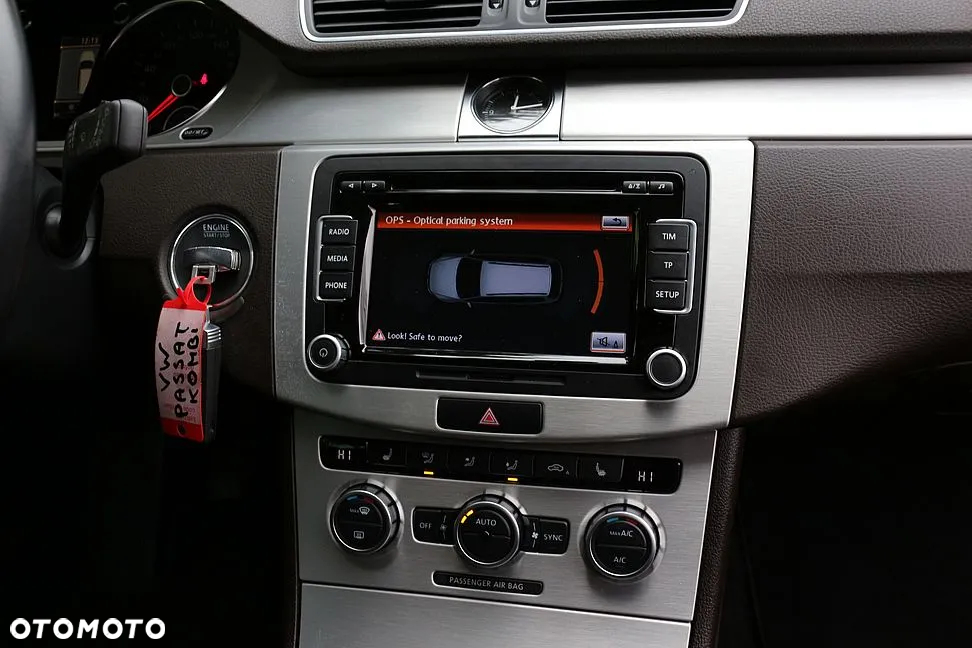 Volkswagen Passat 2.0 TDI Highline - 16