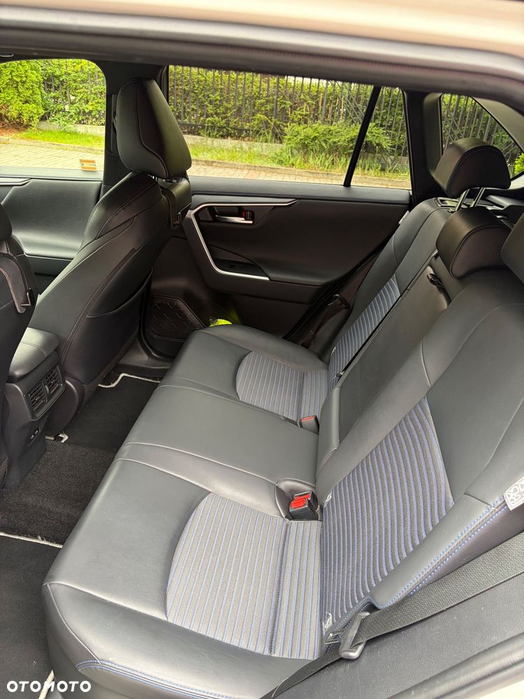 Toyota RAV4 - 29