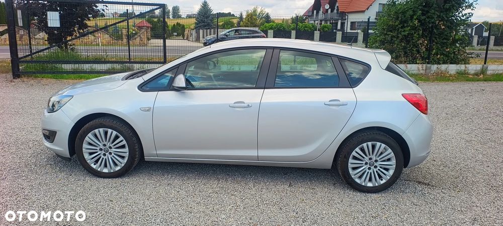 Opel Astra 1.6 Style - 10