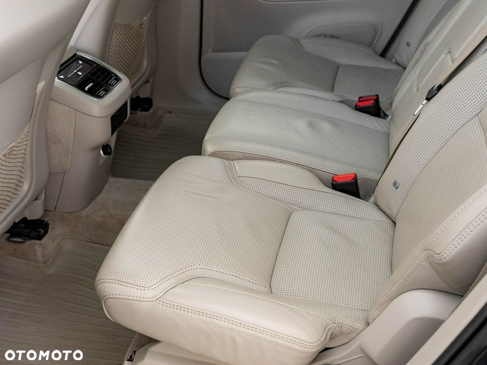 Volvo XC 90 B5 D AWD Inscription 7os - 25