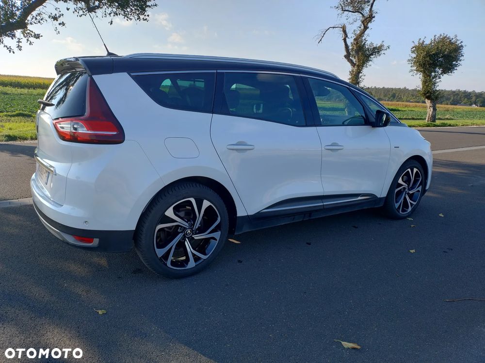 Renault Grand Scenic - 9