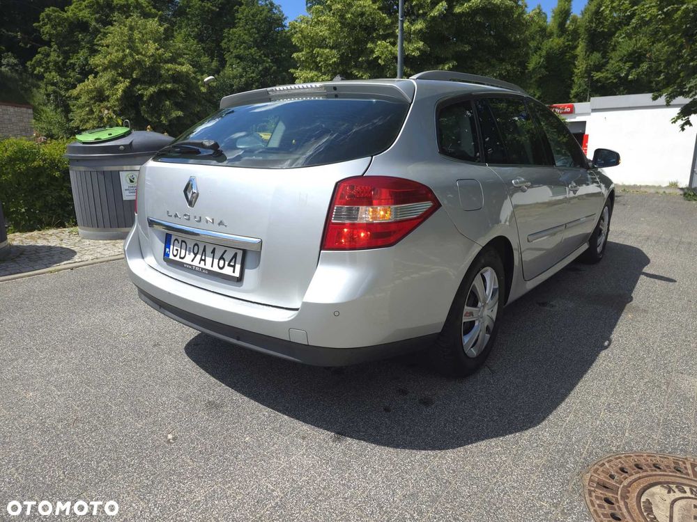 Renault Laguna - 3