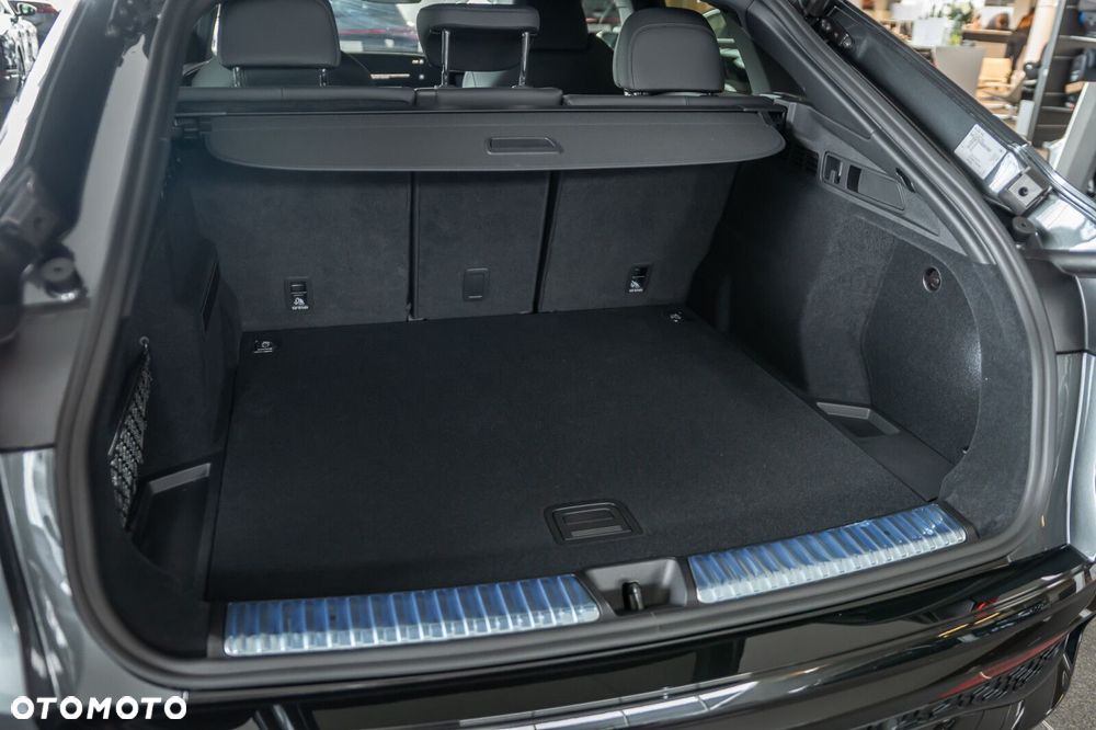 Audi Q5 Sportback - 9