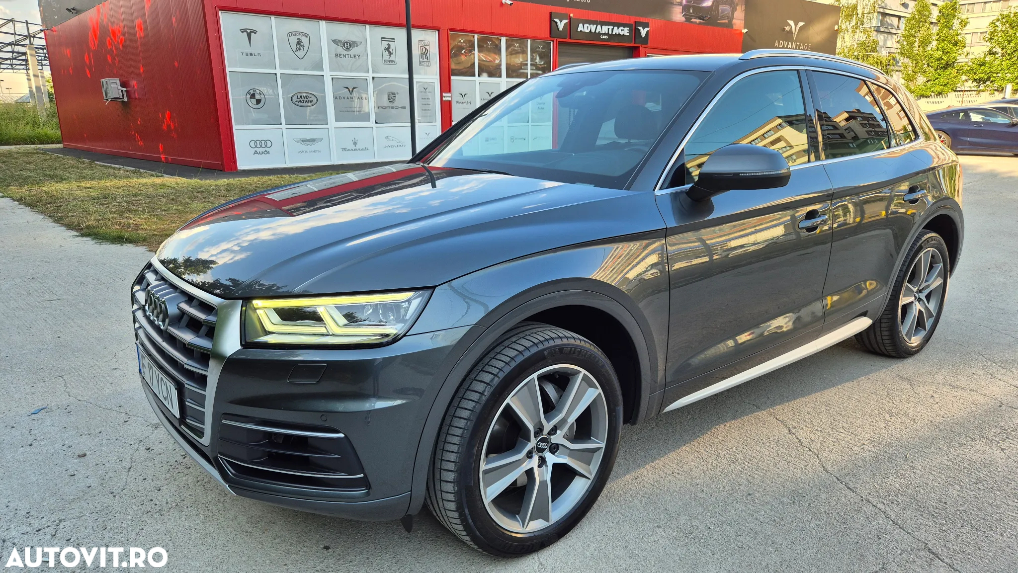 Audi Q5 2.0 40 TDI quattro S tronic Sport - 4