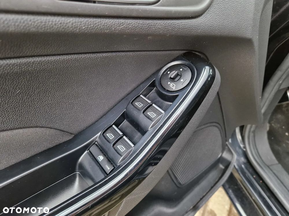 Ford Fiesta - 22